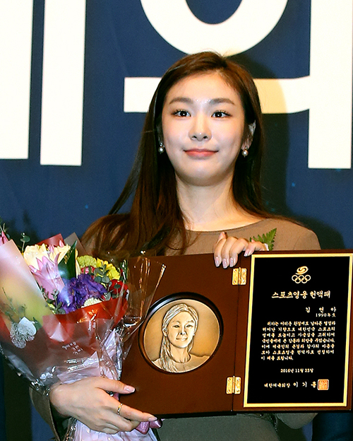 sports hero_171130_ARTICLE_03.jpg